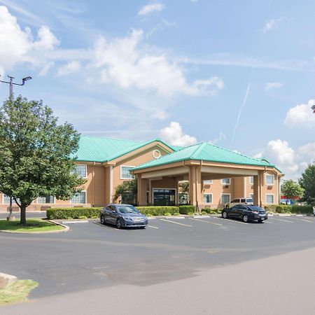 Quality Inn & Suites Of Alma - Northeast From Fort Smith Exterior foto